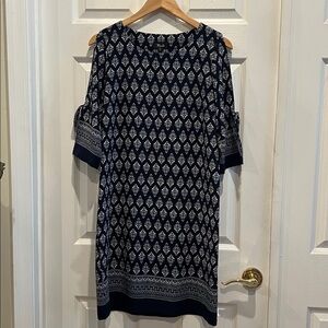 BALI Split Tie Sleeve Dress